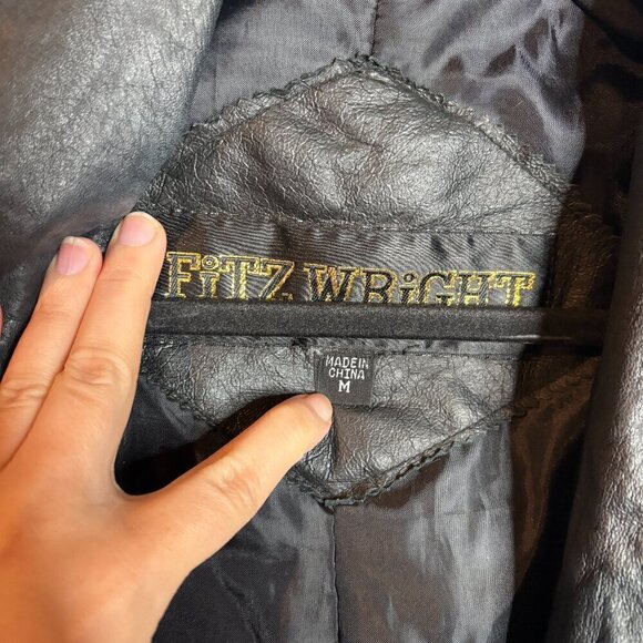 Vintage black leather long trench jacket - Picture 3 of 5